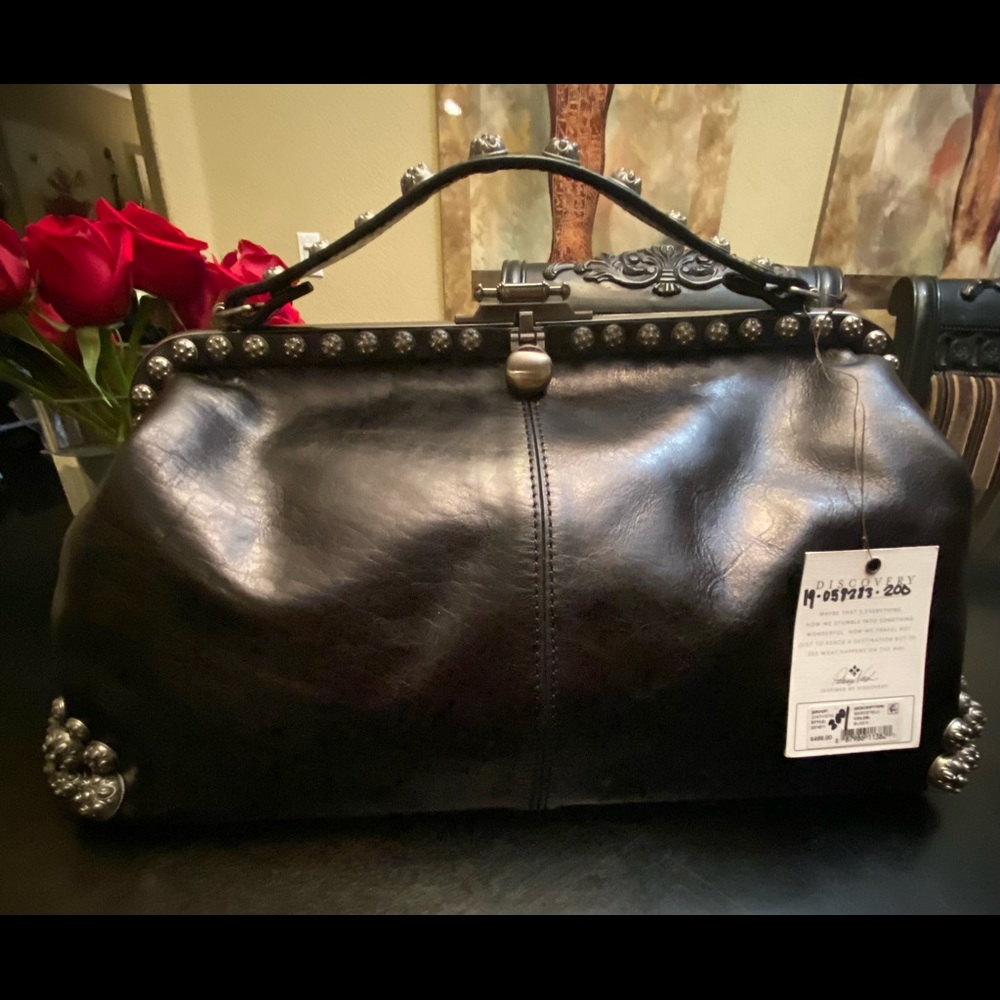 🌷Patricia Nash Studded Black Satchel🌷